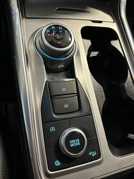 2021 Ford Explorer 6th Gen - Image 15 of 21