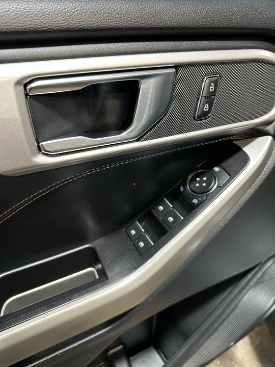 2021 Ford Explorer 6th Gen - Image 13 of 21