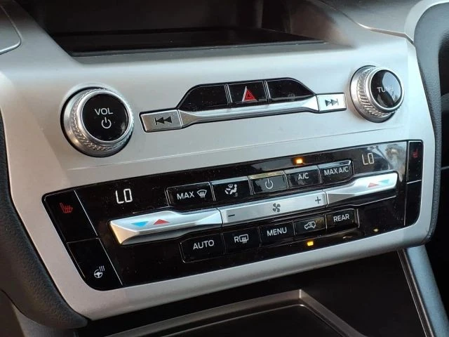 2021 Ford Explorer 6th Gen - Image 18 of 25