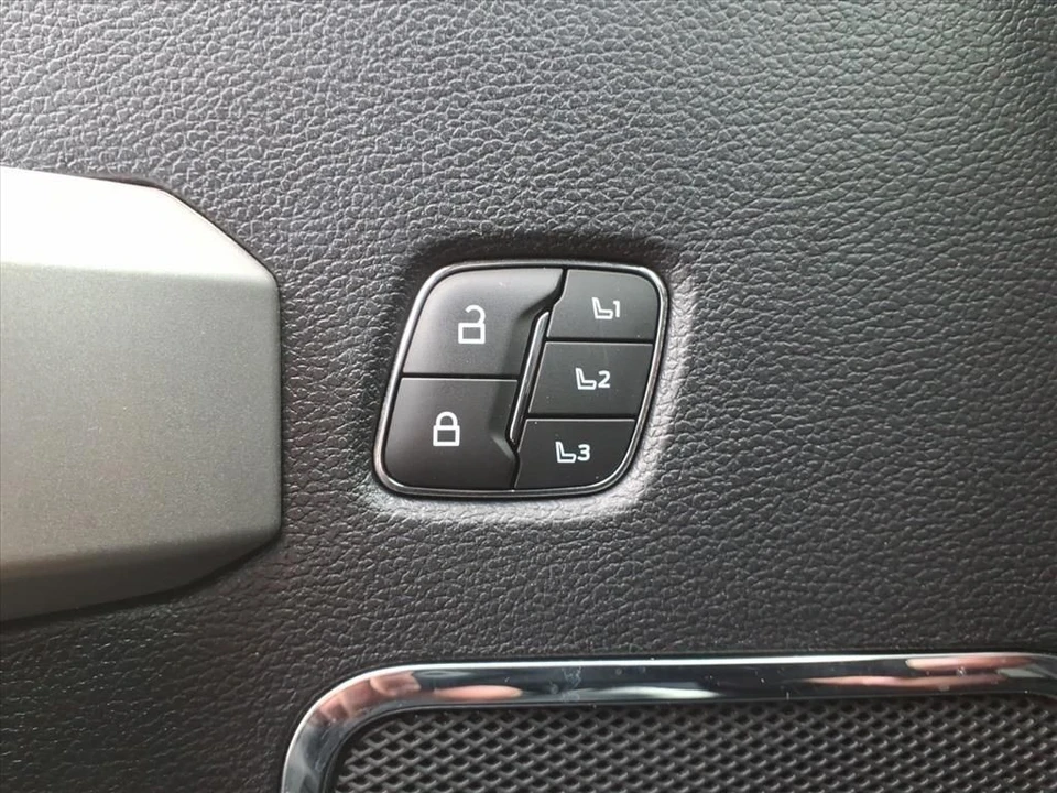 2021 Ford Super Duty 5th Gen - Image 13 of 21