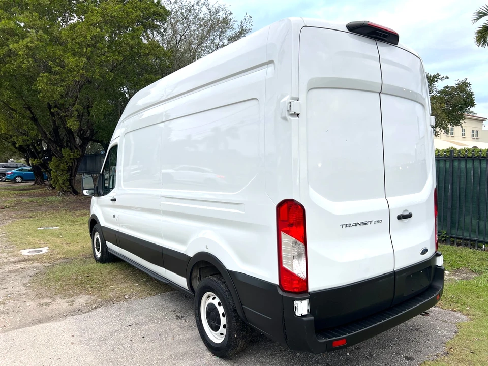 2021 Ford Transit - Image 7 of 27