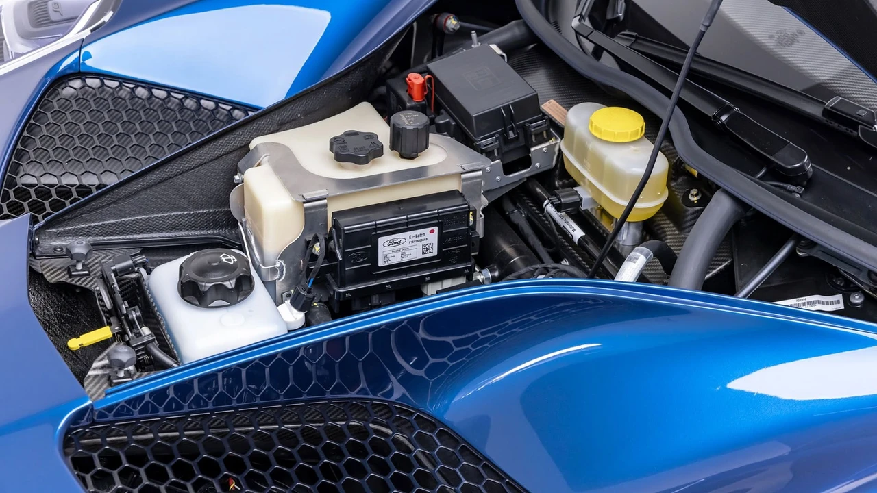 2021 Ford GT 2nd Gen - Image 5 of 31
