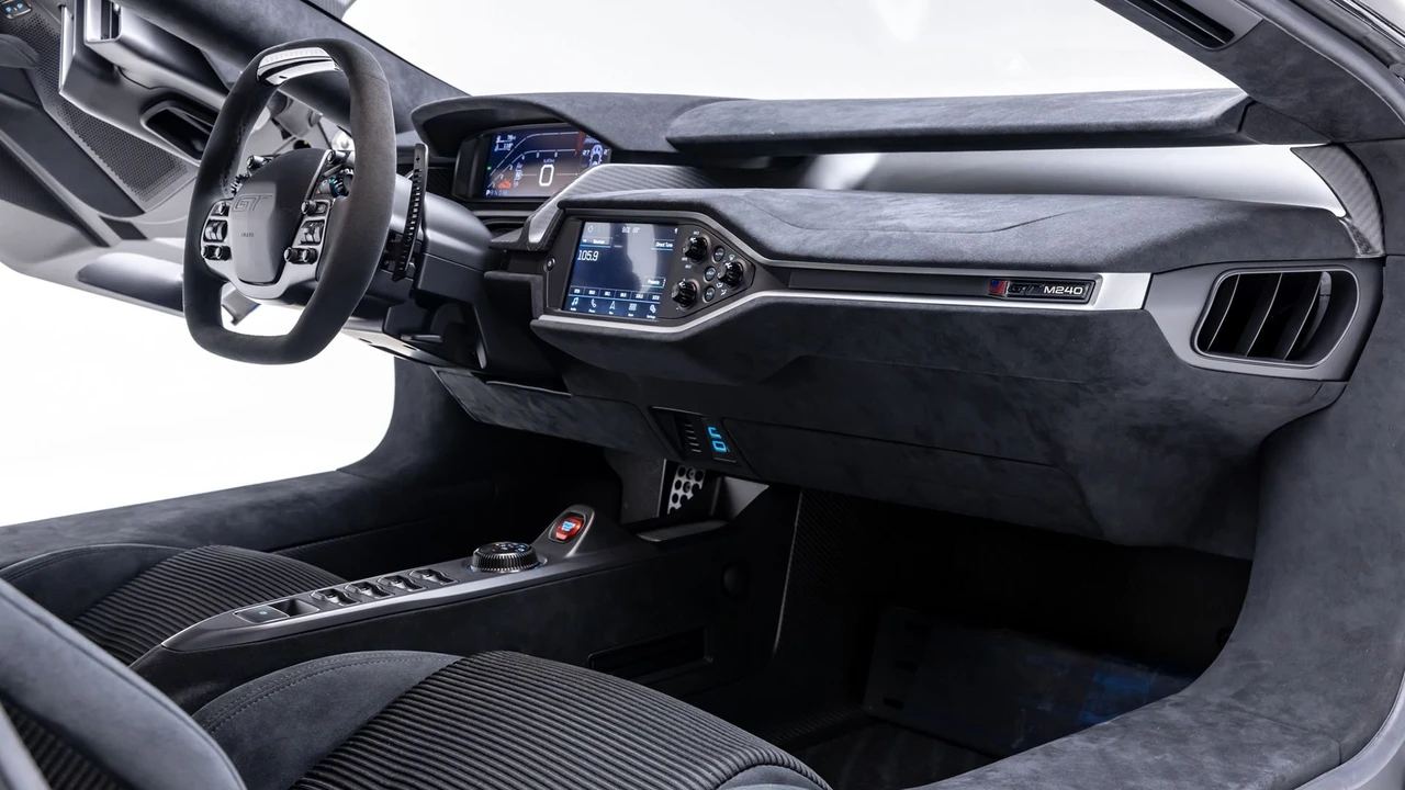 2021 Ford GT 2nd Gen - Image 15 of 31