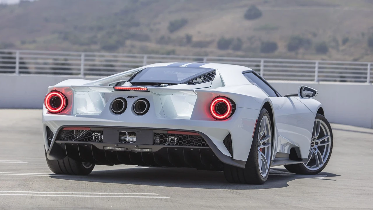 2021 Ford GT 2nd Gen - Image 11 of 31