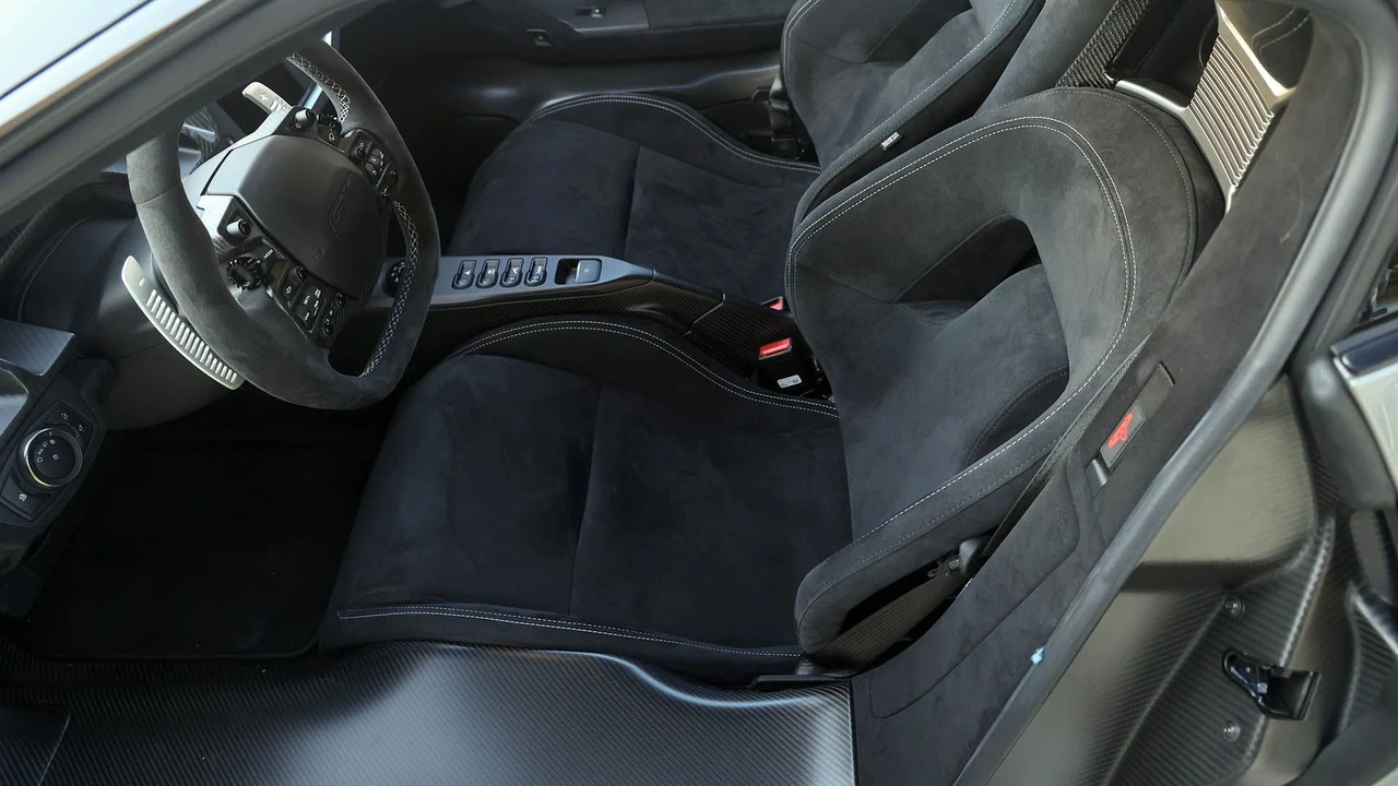 2021 Ford GT 2nd Gen - Image 13 of 31