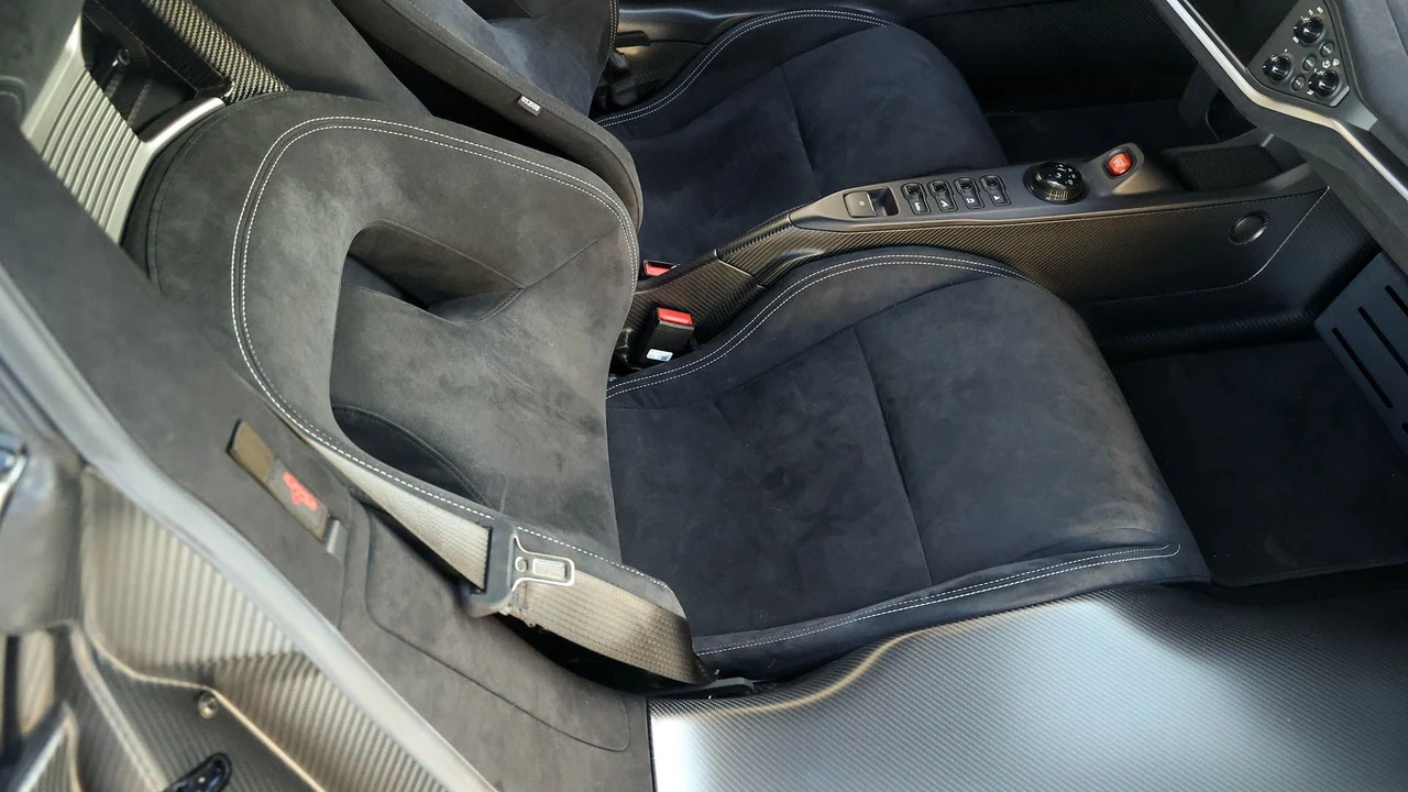 2021 Ford GT 2nd Gen - Image 15 of 31