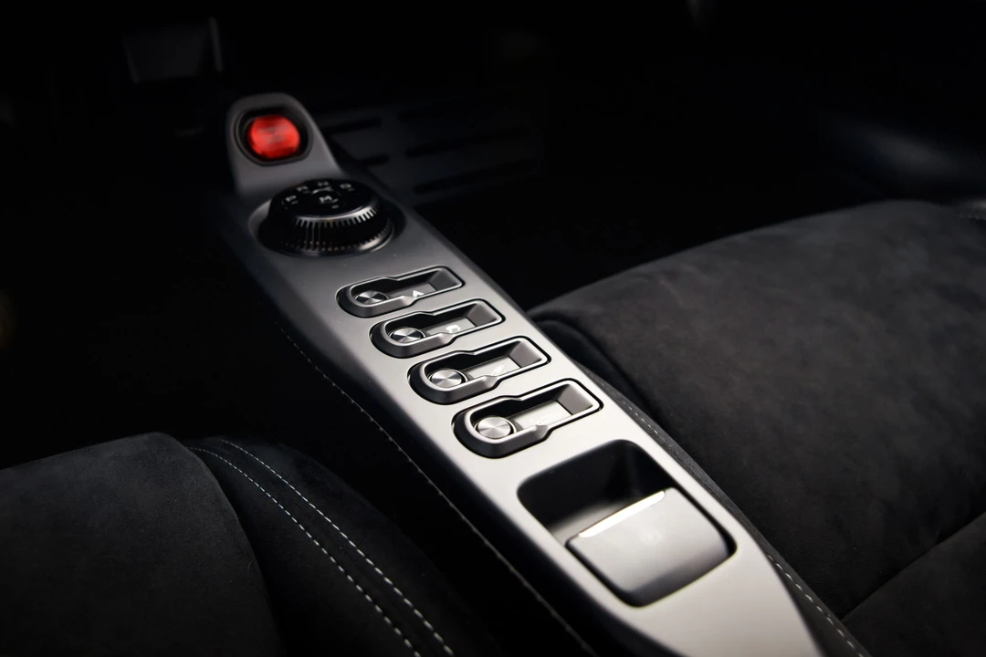 2021 Ford GT 2nd Gen - Image 18 of 31