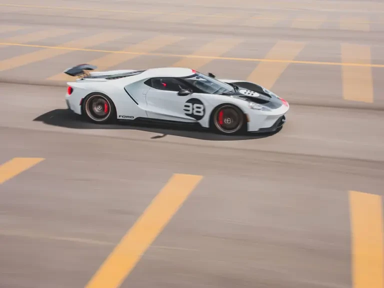 2021 Ford GT 2nd Gen - Image 2 of 31
