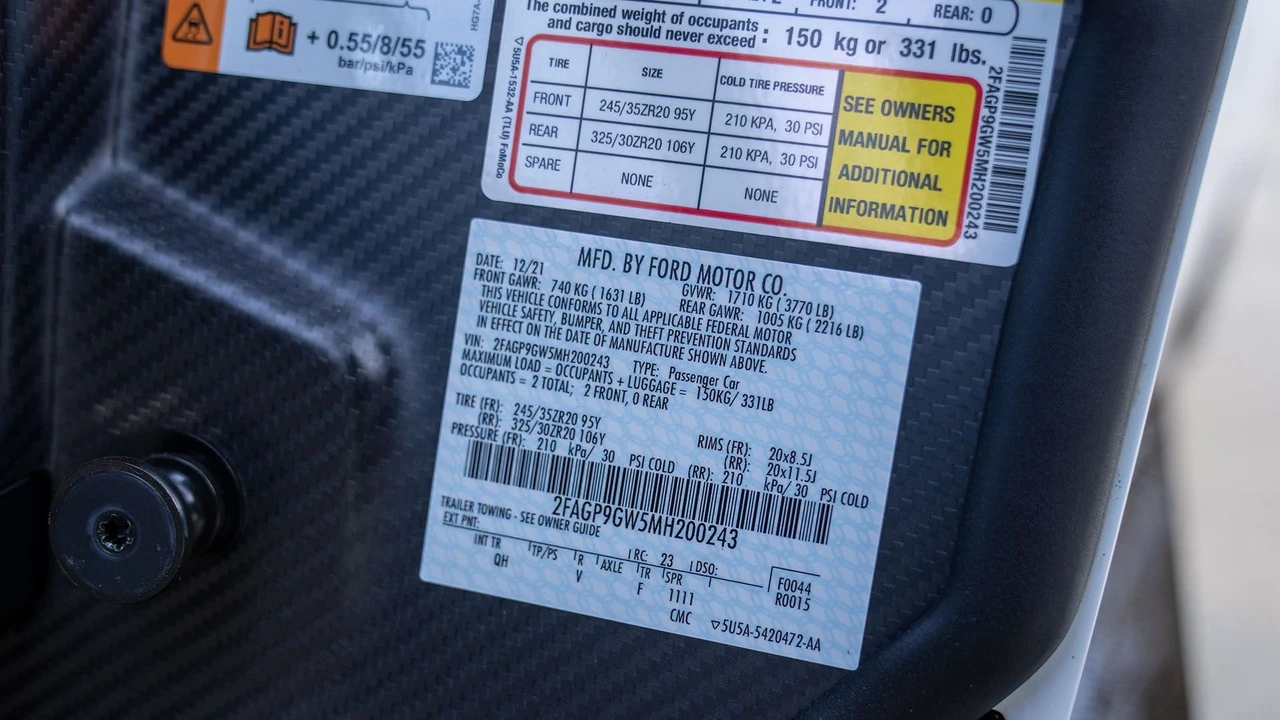 2021 Ford GT 2nd Gen - Image 15 of 31