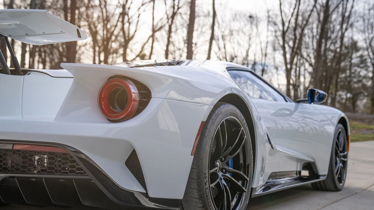 2021 Ford GT 2nd Gen - Image 5 of 31
