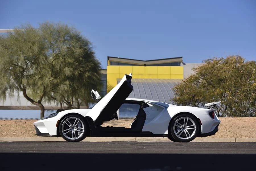 2021 Ford GT 2nd Gen - Image 2 of 31