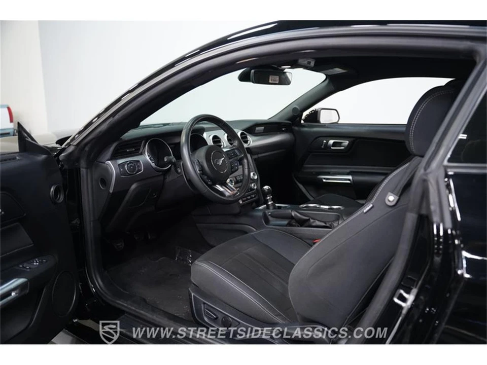 2021 Ford S550 Mustang - Image 2 of 31