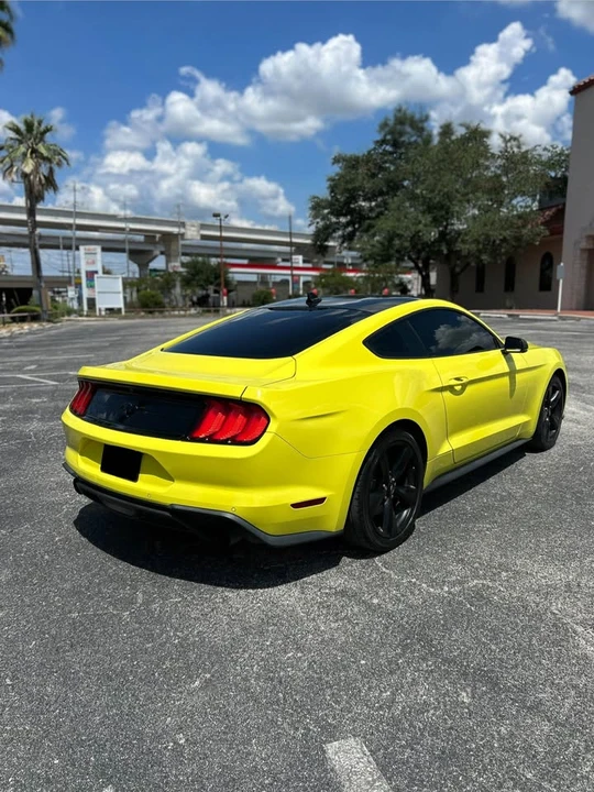 2021 Ford S550 Mustang - Image 2 of 13