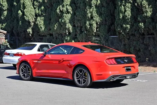 2021 Ford Mustang EcoBoost Premium Coupe 2D