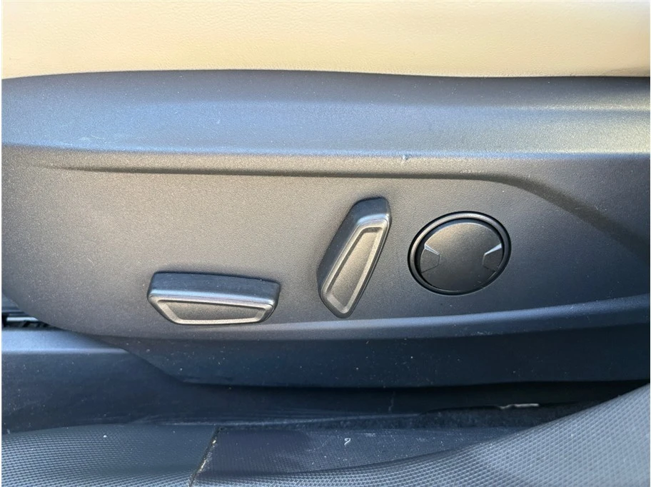 2021 Ford Mustang Mach-E - Image 20 of 21