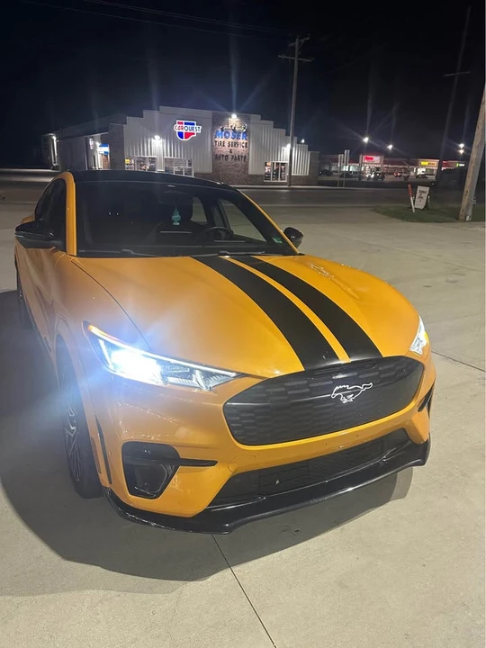 2021 Ford Mustang Mach-E - Image 2 of 6