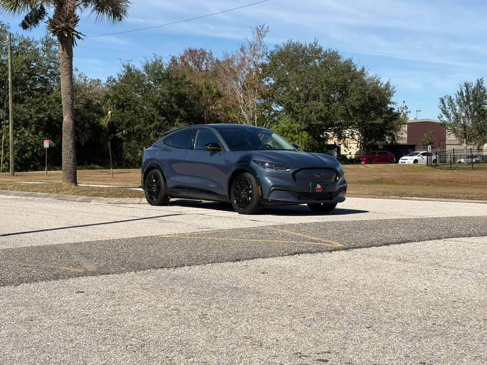 2021 Ford Mustang Mach-E - Image 5 of 19