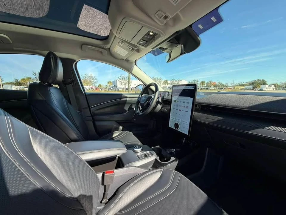 2021 Ford Mustang Mach-E - Image 18 of 19
