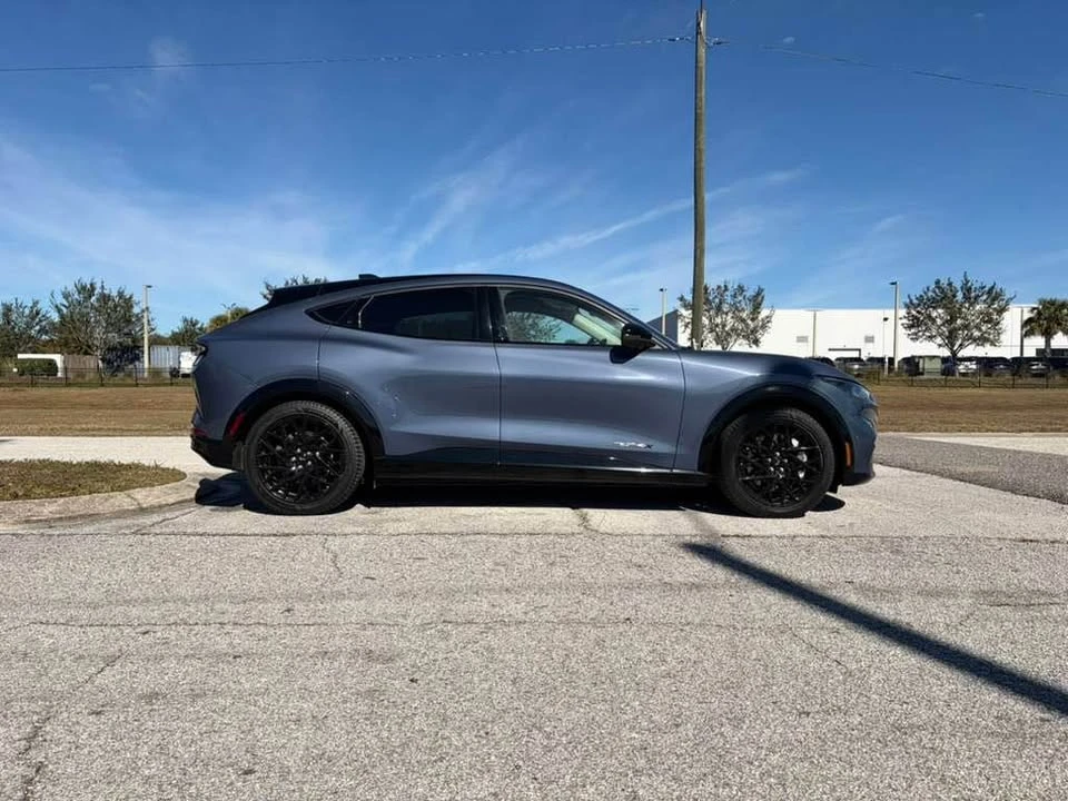 2021 Ford Mustang Mach-E - Image 9 of 19