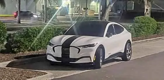 2021 Ford Mustang Mach-E Premium Sport Utility 4D