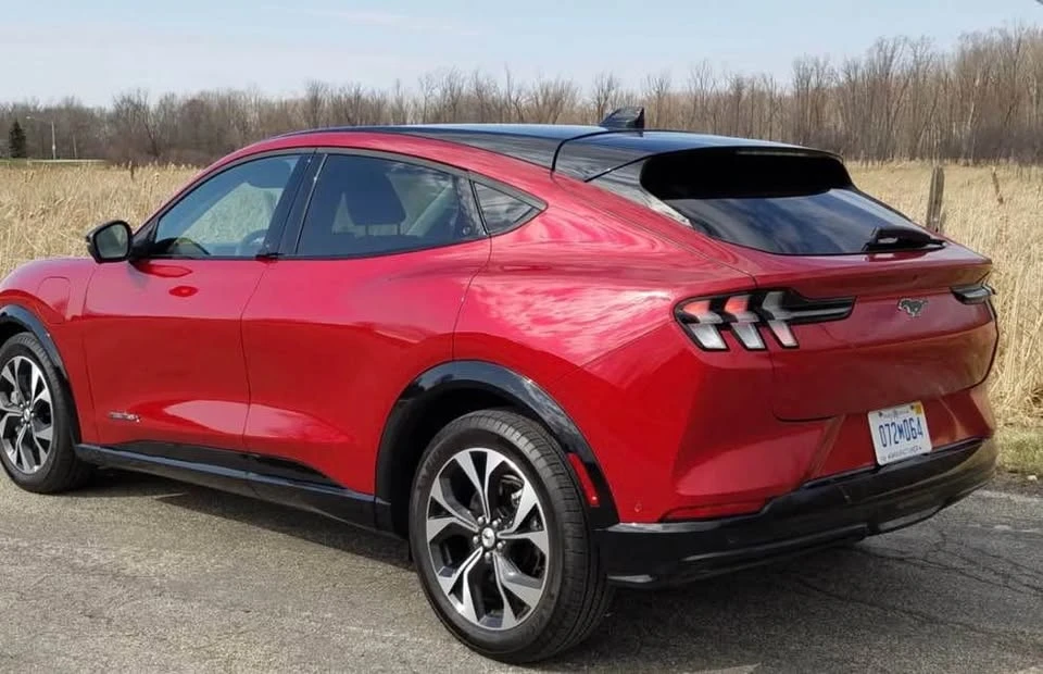 2021 Ford Mustang Mach-E - Image 3 of 4