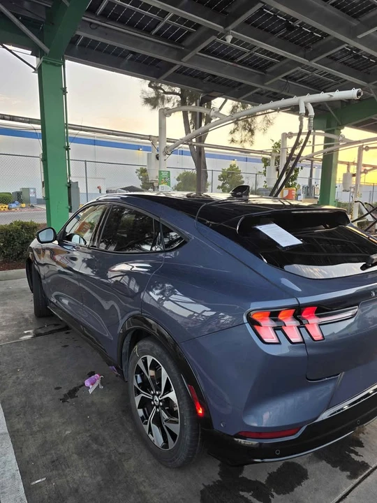 2021 Ford Mustang Mach-E - Image 5 of 9