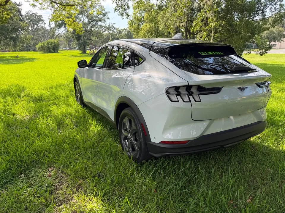 2021 Ford Mustang Mach-E - Image 4 of 10