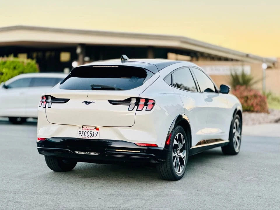2021 Ford Mustang Mach-E - Image 6 of 17