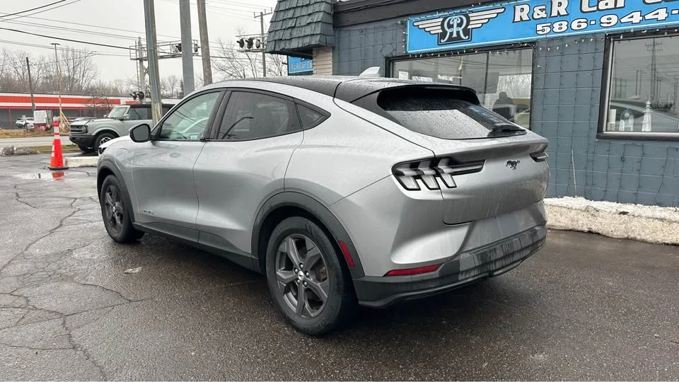 2021 Ford Mustang Mach-E - Image 4 of 10