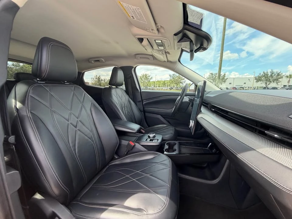2021 Ford Mustang Mach-E - Image 17 of 20