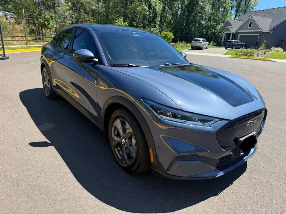 2021 Ford Mustang Mach-E - Image 2 of 10