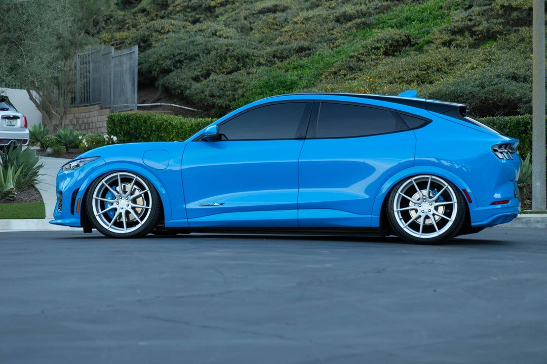 2021 Ford Mustang Mach-E - Image 10 of 27