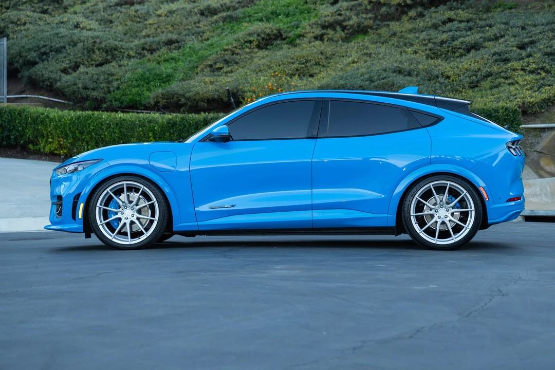 2021 Ford Mustang Mach-E - Image 9 of 27