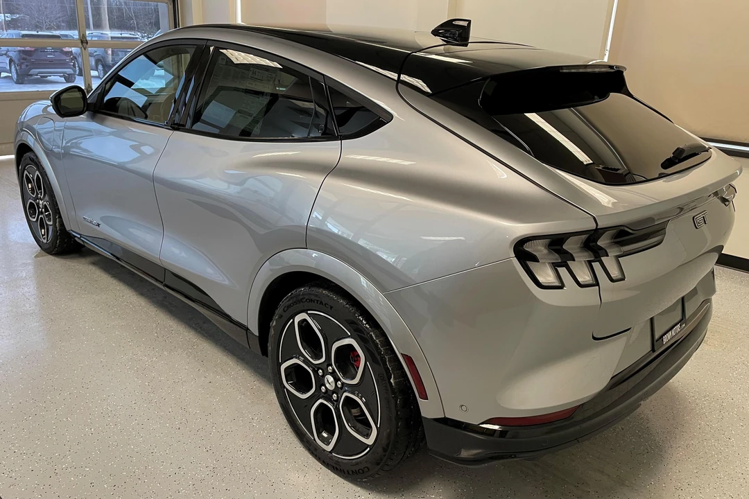 2021 Ford Mustang Mach-E - Image 4 of 31