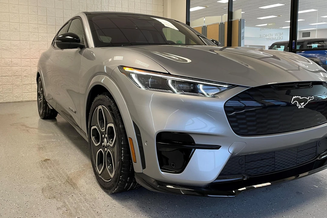 2021 Ford Mustang Mach-E - Image 26 of 31