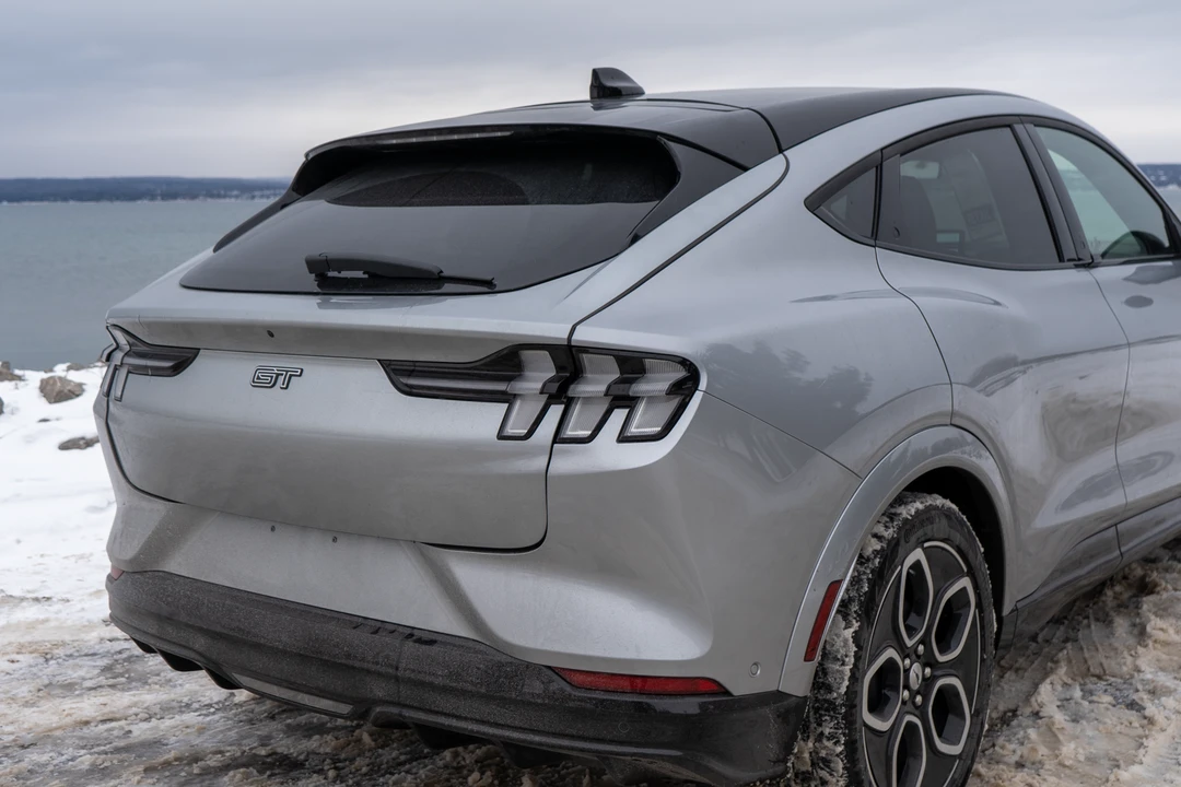 2021 Ford Mustang Mach-E - Image 21 of 31