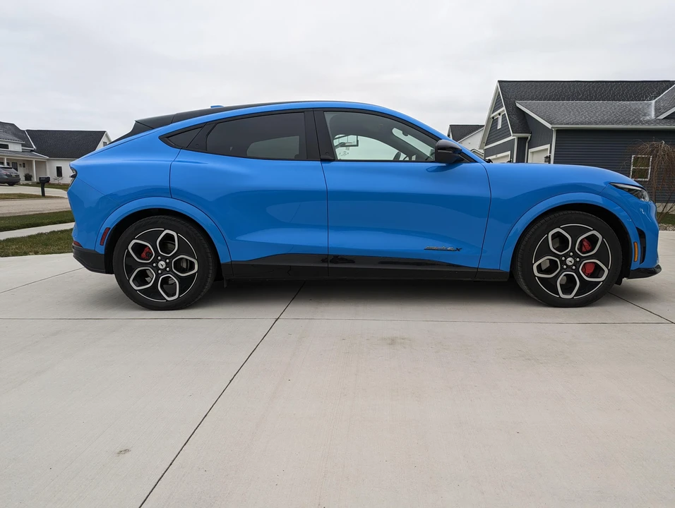 2021 Ford Mustang Mach-E - Image 18 of 31