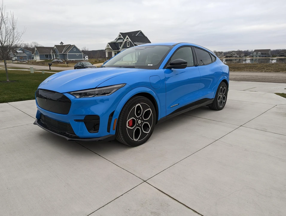 2021 Ford Mustang Mach-E - Image 10 of 31