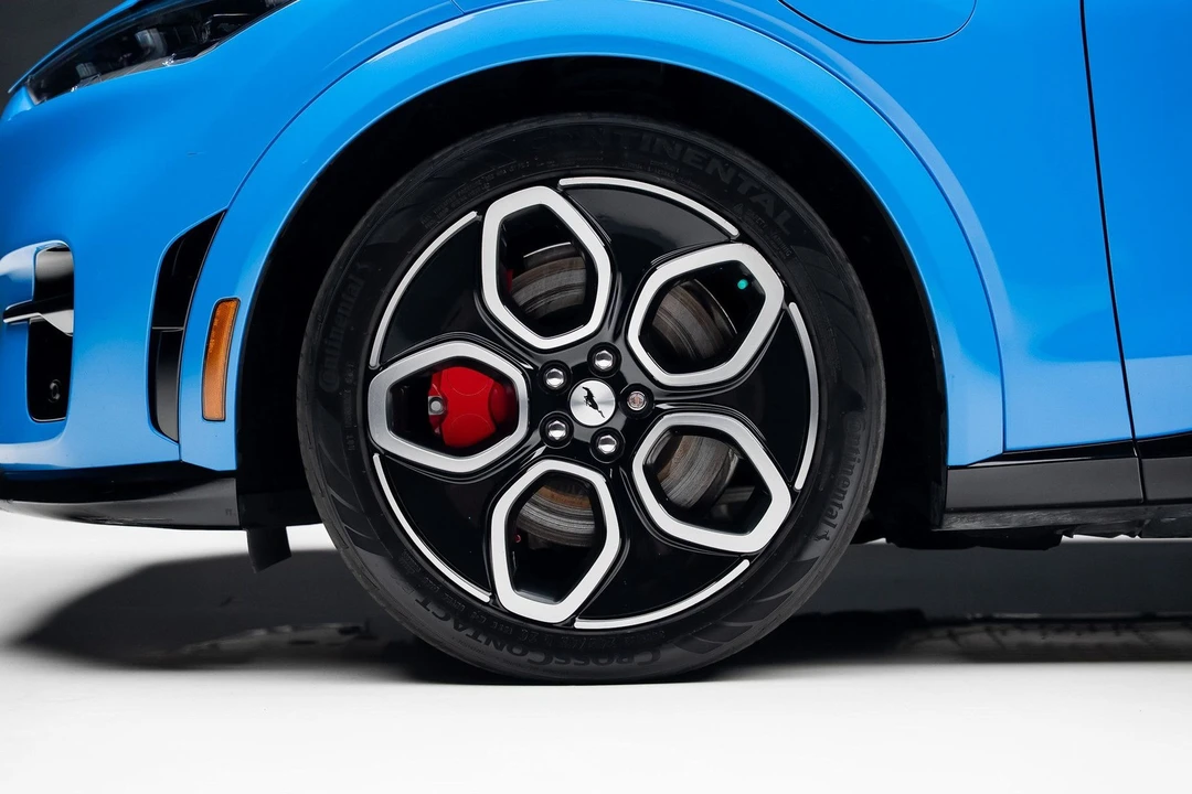 2021 Ford Mustang Mach-E - Image 18 of 21