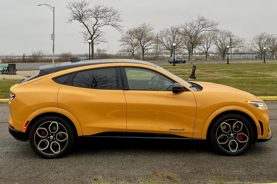 2021 Ford Mustang Mach-E - Image 3 of 31