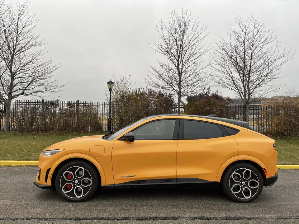 2021 Ford Mustang Mach-E - Image 9 of 31