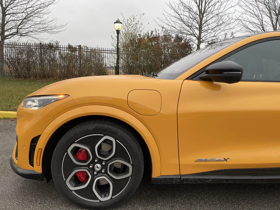 2021 Ford Mustang Mach-E - Image 18 of 31