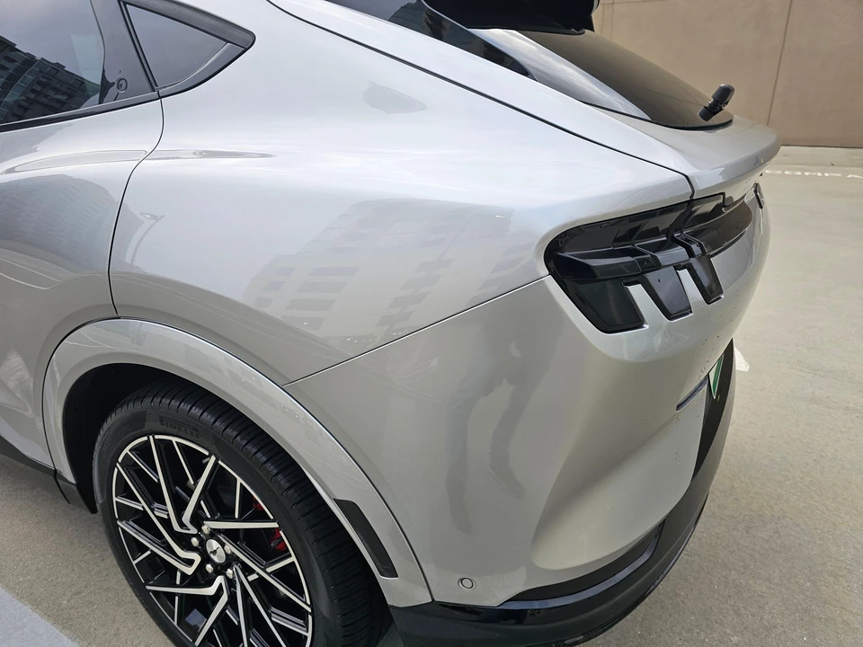 2021 Ford Mustang Mach-E - Image 26 of 31