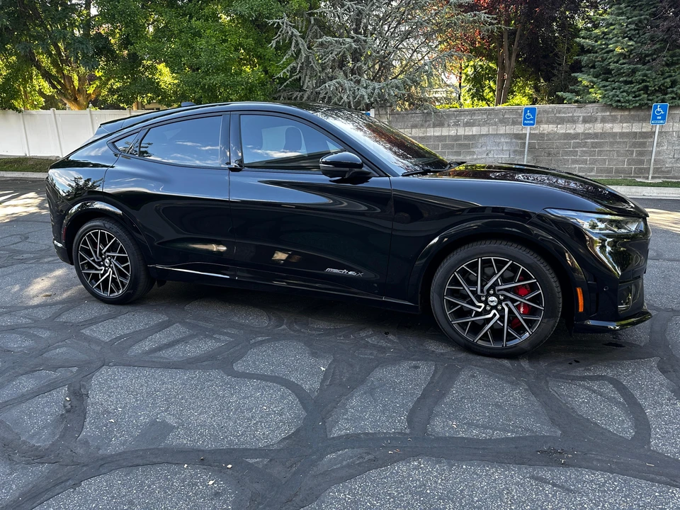 2021 Ford Mustang Mach-E - Image 29 of 31