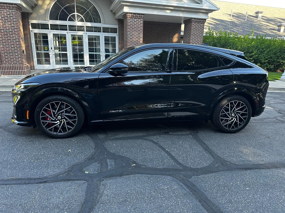 2021 Ford Mustang Mach-E - Image 12 of 31