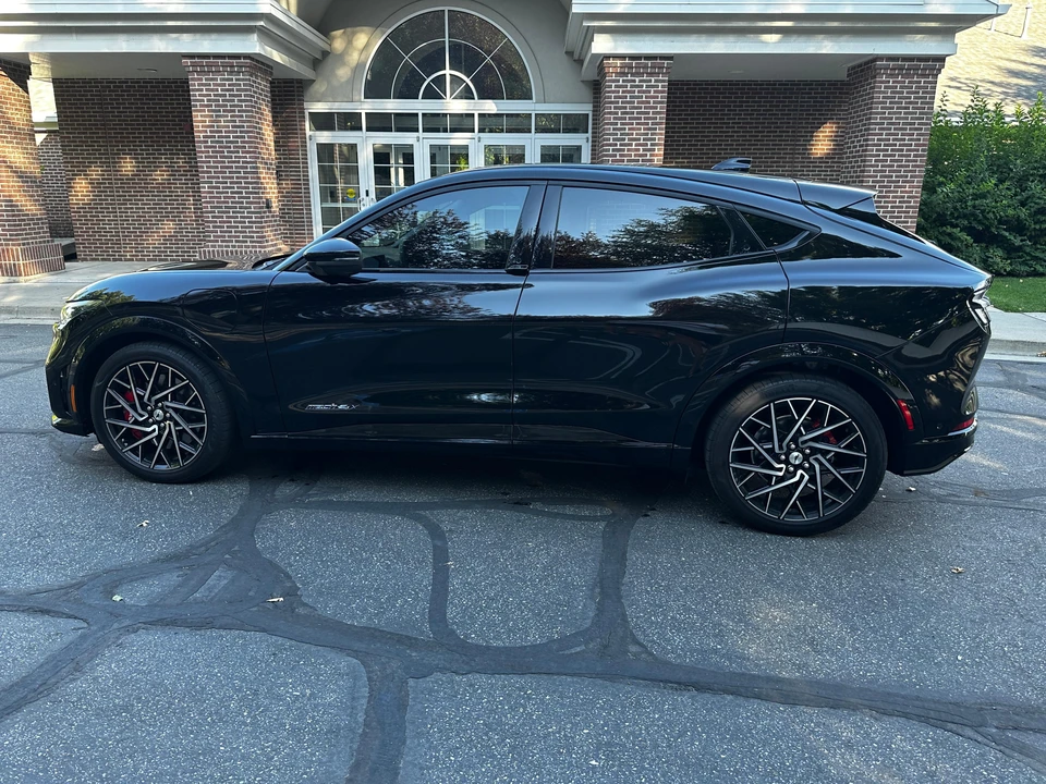 2021 Ford Mustang Mach-E - Image 14 of 31