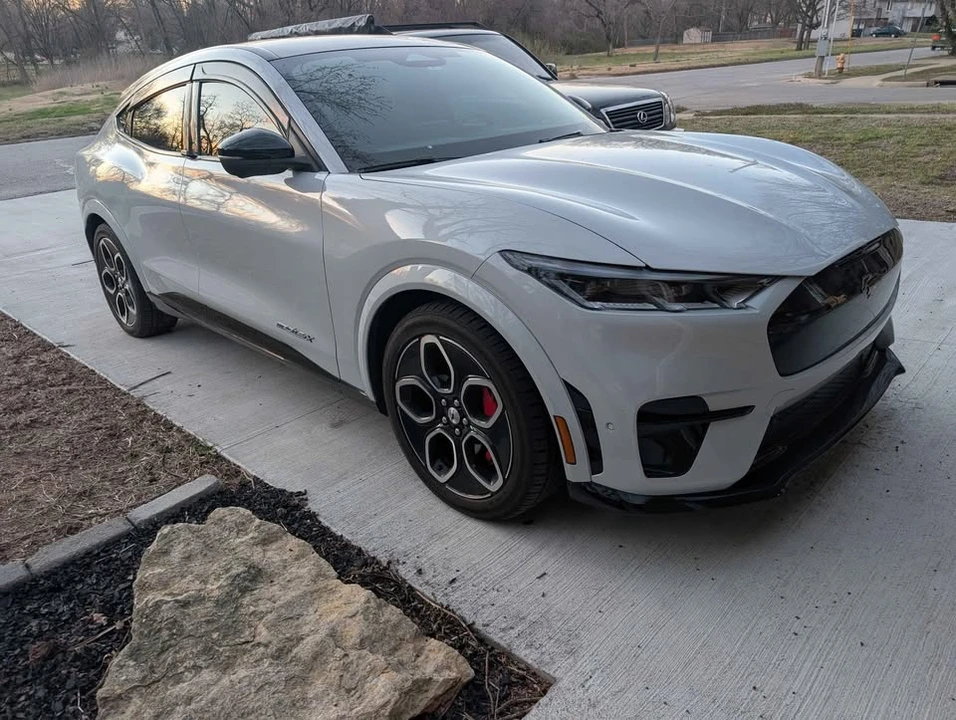 2021 Ford Mustang Mach-E - Image 5 of 10