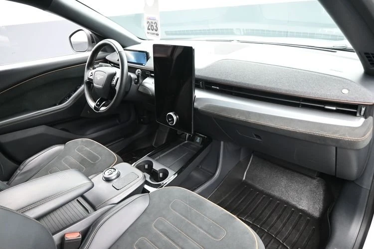 2021 Ford Mustang Mach-E - Image 10 of 20