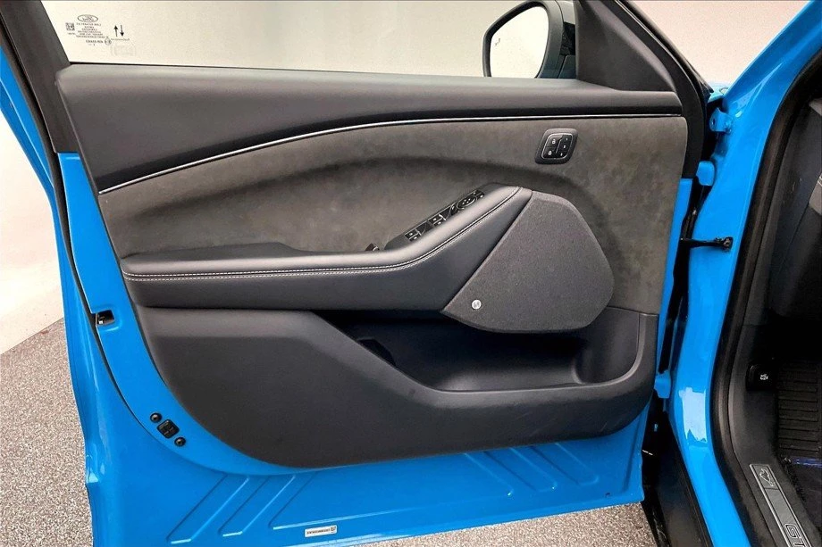 2021 Ford Mustang Mach-E - Image 4 of 8