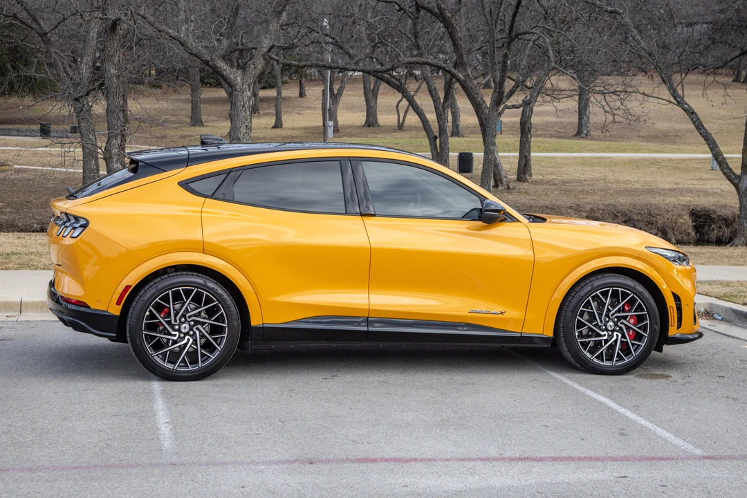 2021 Ford Mustang Mach-E - Image 10 of 31